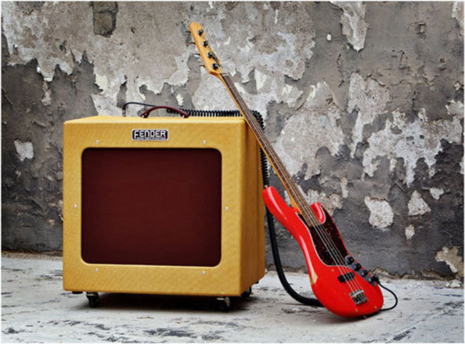 http://doug9694.tripod.com/fender-bassman-tv-.jpg
